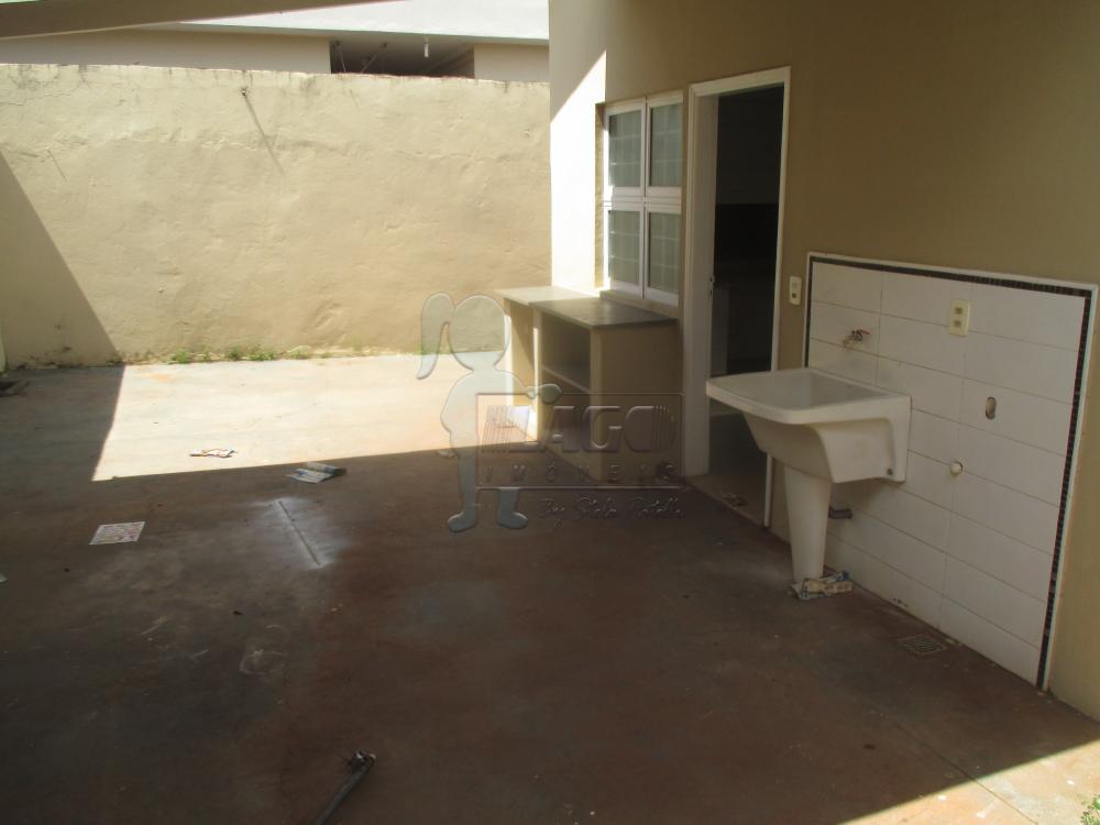 Alugar Casa / Padrão em Ribeirão Preto R$ 1.000,00 - Foto 10