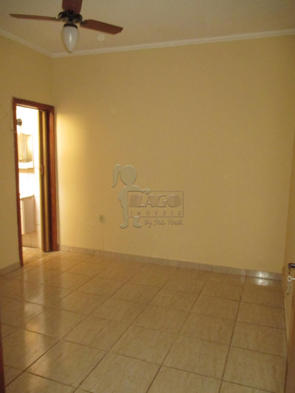 Alugar Casa / Padrão em Ribeirão Preto R$ 1.700,00 - Foto 9