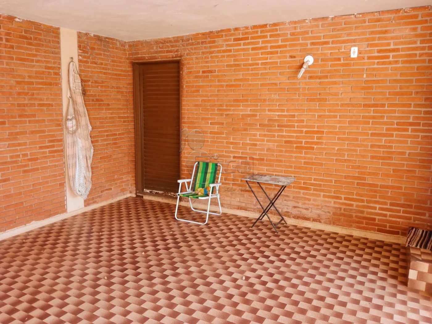 Alugar Casa / Padrão em Ribeirão Preto R$ 950,00 - Foto 1