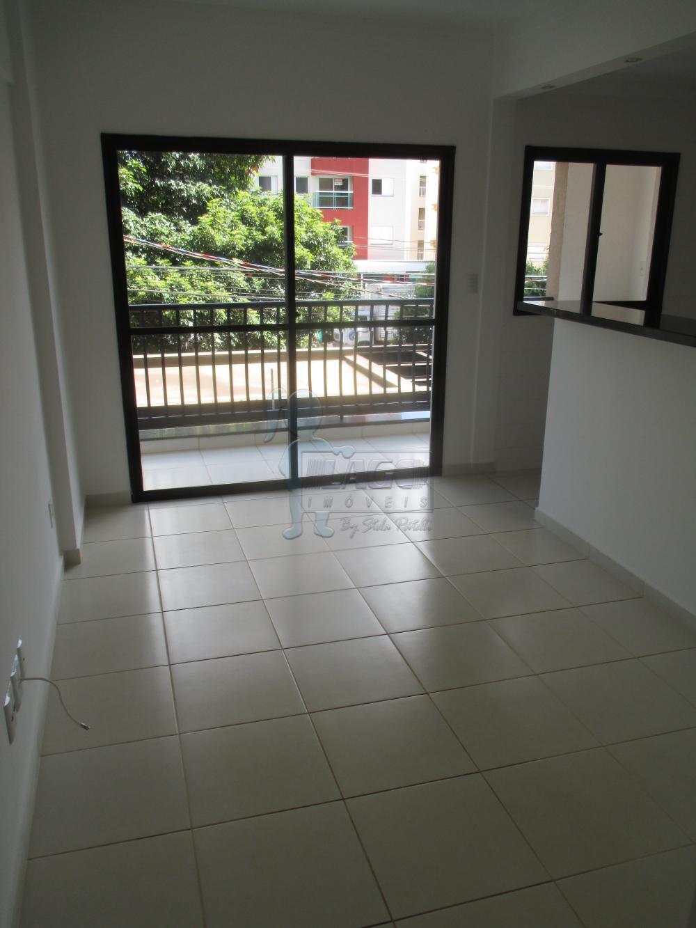 Alugar Apartamento / Padrão em Ribeirão Preto R$ 1.600,00 - Foto 1