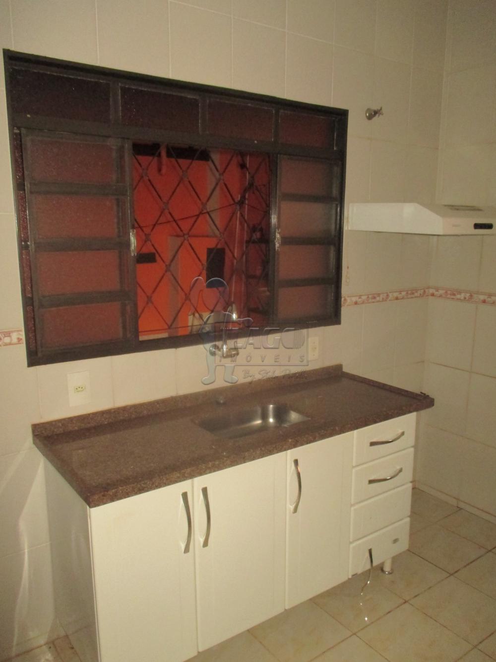 Alugar Casa / Padrão em Ribeirão Preto R$ 1.500,00 - Foto 12