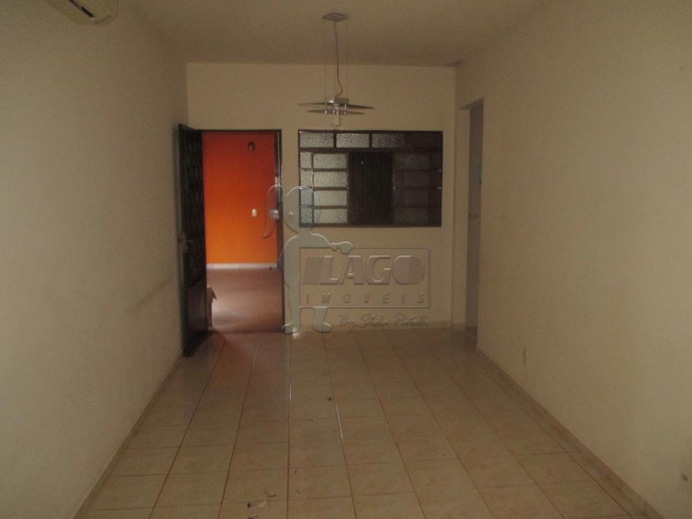 Alugar Casa / Padrão em Ribeirão Preto R$ 1.500,00 - Foto 3