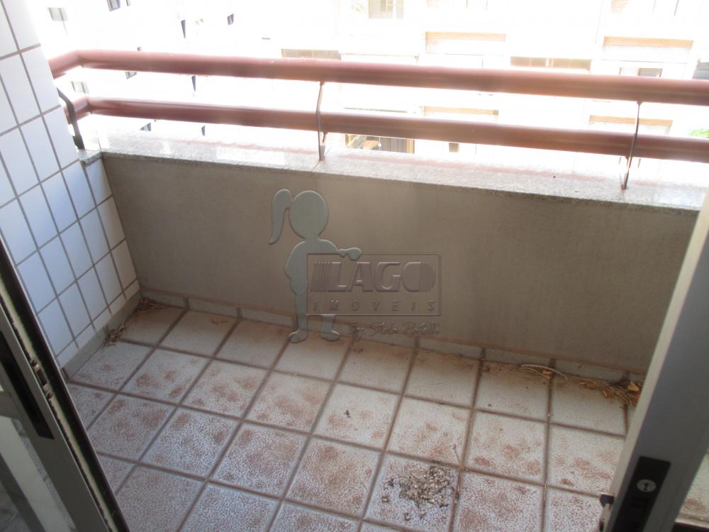 Alugar Apartamento / Padrão em Ribeirão Preto R$ 1.100,00 - Foto 3