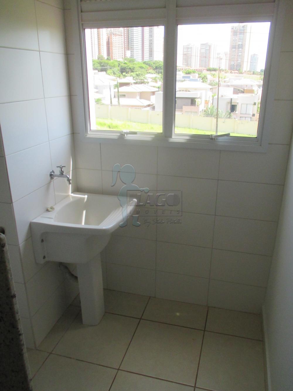 Alugar Apartamento / Padrão em Ribeirão Preto R$ 1.300,00 - Foto 2