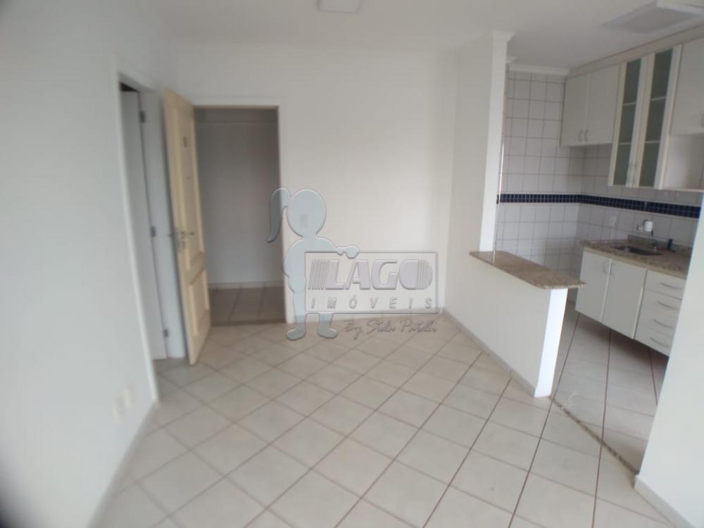 Alugar Apartamento / Padrão em Ribeirão Preto R$ 1.300,00 - Foto 1