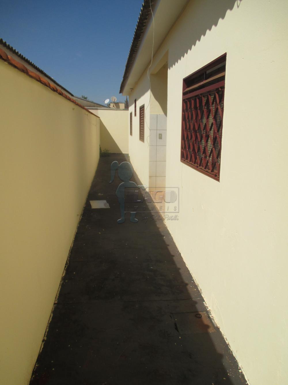 Alugar Casa / Padrão em Ribeirão Preto R$ 900,00 - Foto 5