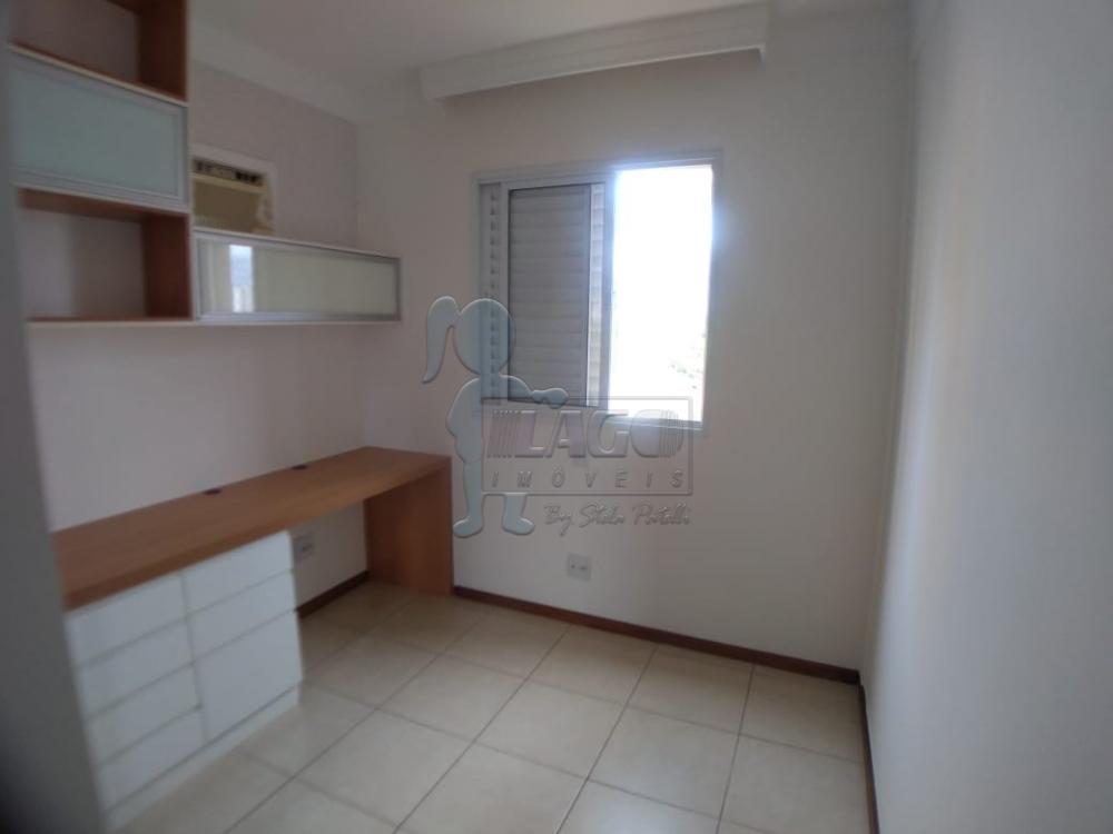 Alugar Apartamentos / Padrão em Ribeirão Preto R$ 1.800,00 - Foto 16