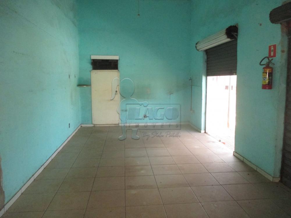 Alugar Casa / Padrão em Ribeirão Preto R$ 1.500,00 - Foto 1