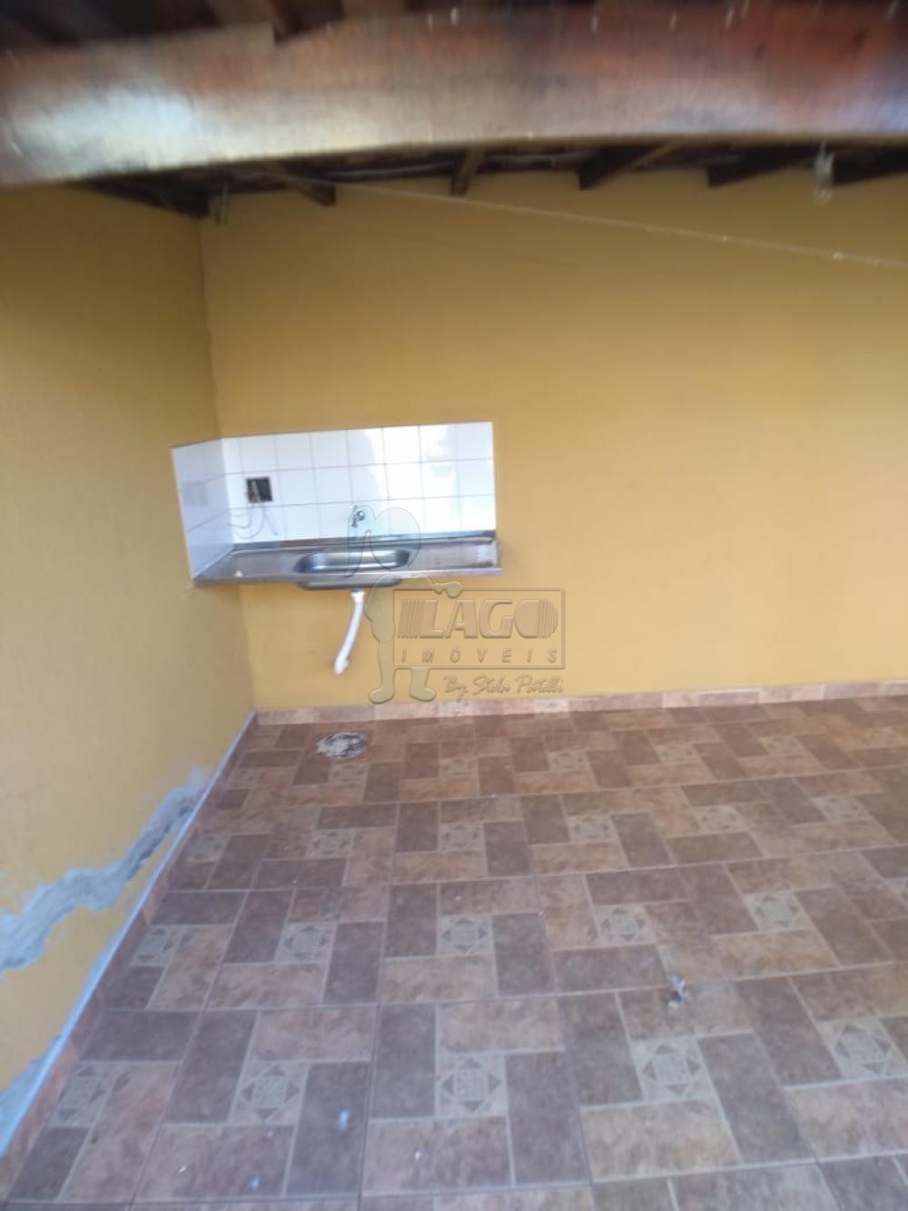 Alugar Casa / Padrão em Ribeirão Preto R$ 1.300,00 - Foto 8