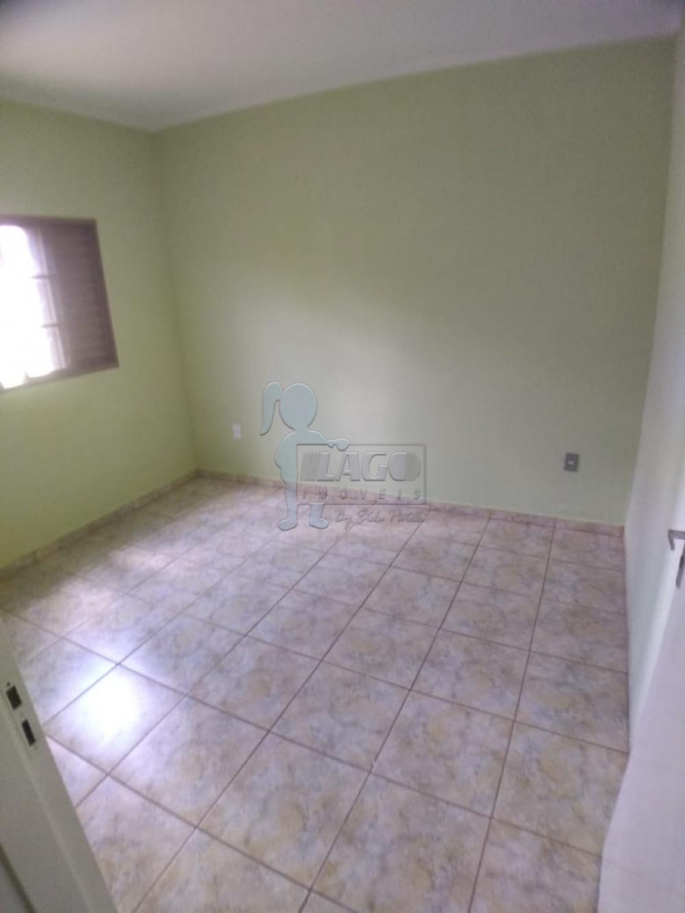 Alugar Casa / Padrão em Ribeirão Preto R$ 700,00 - Foto 3