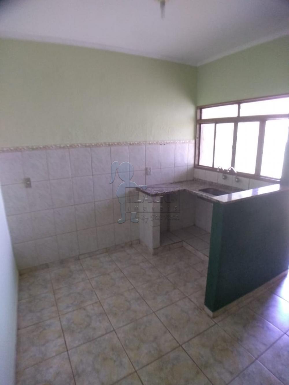 Alugar Casa / Padrão em Ribeirão Preto R$ 700,00 - Foto 5