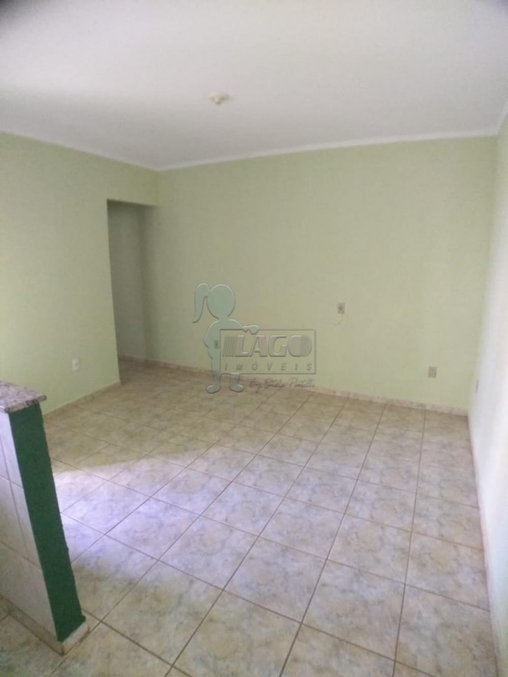 Alugar Casa / Padrão em Ribeirão Preto R$ 700,00 - Foto 1