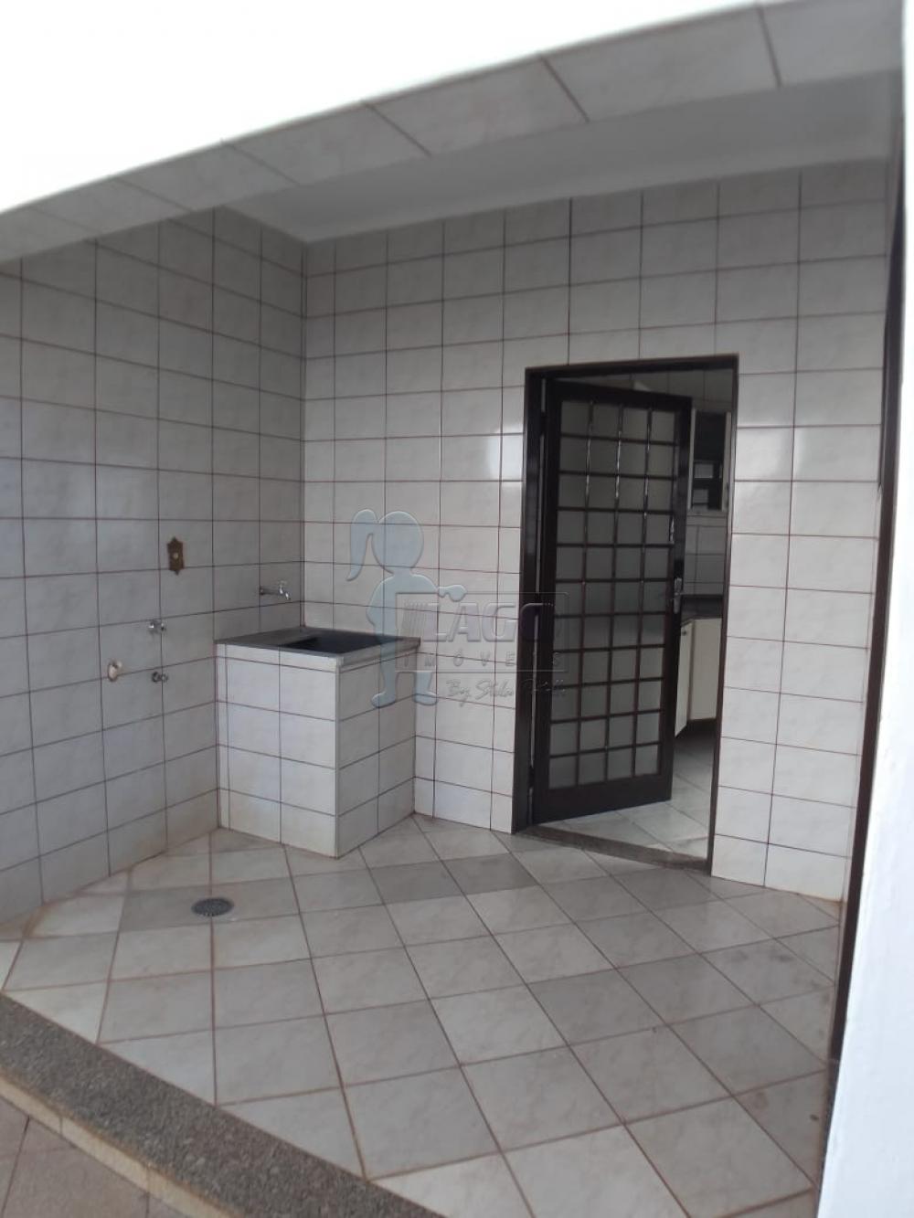 Alugar Casa / Padrão em Ribeirão Preto R$ 2.000,00 - Foto 15