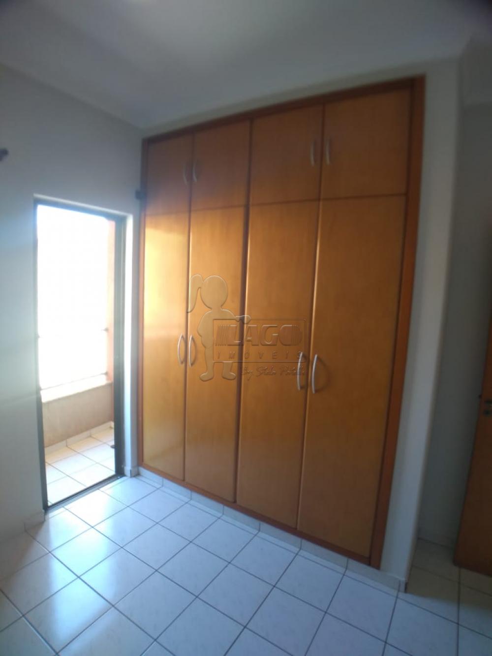 Alugar Apartamento / Padrão em Ribeirão Preto R$ 800,00 - Foto 4