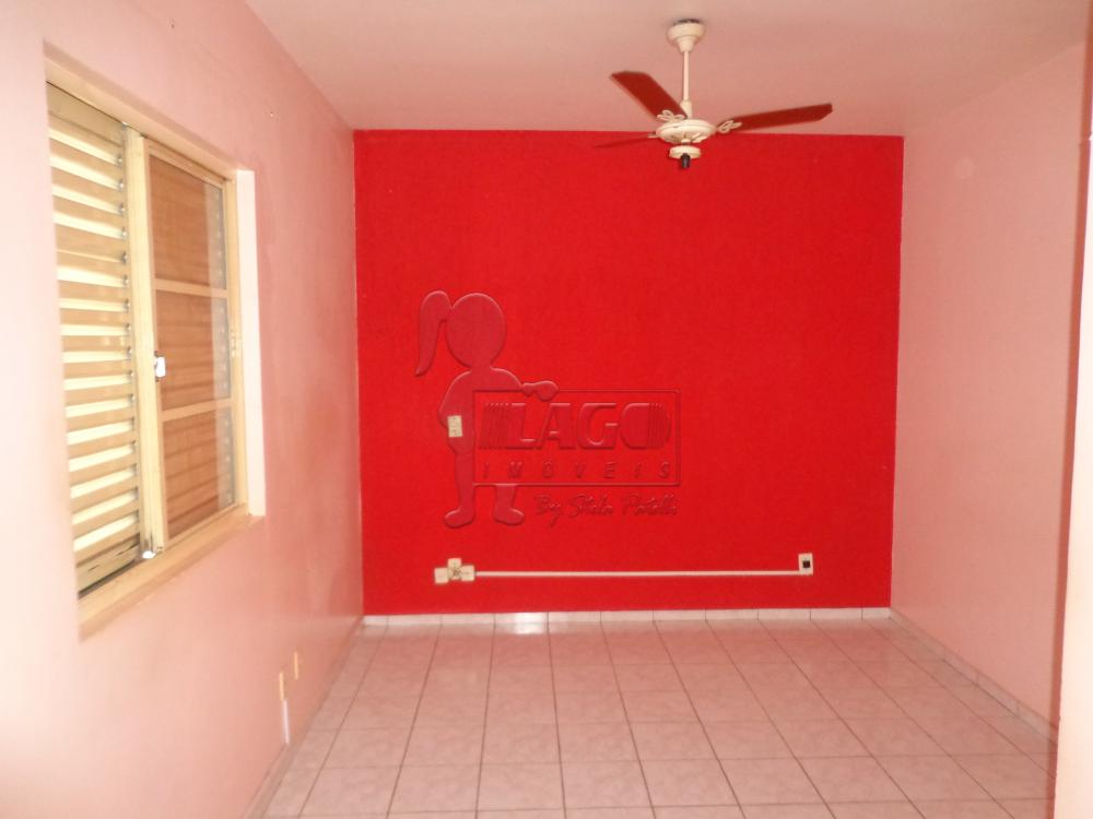 Alugar Apartamento / Padrão em Ribeirão Preto R$ 1.100,00 - Foto 2