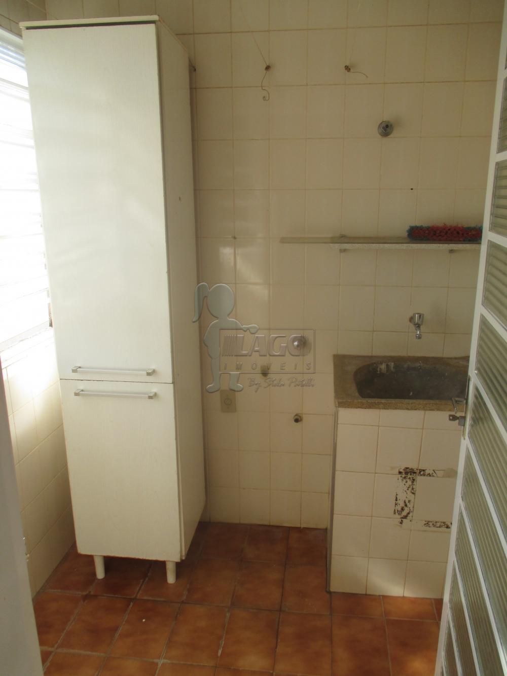 Alugar Apartamentos / Padrão em Ribeirão Preto R$ 700,00 - Foto 4