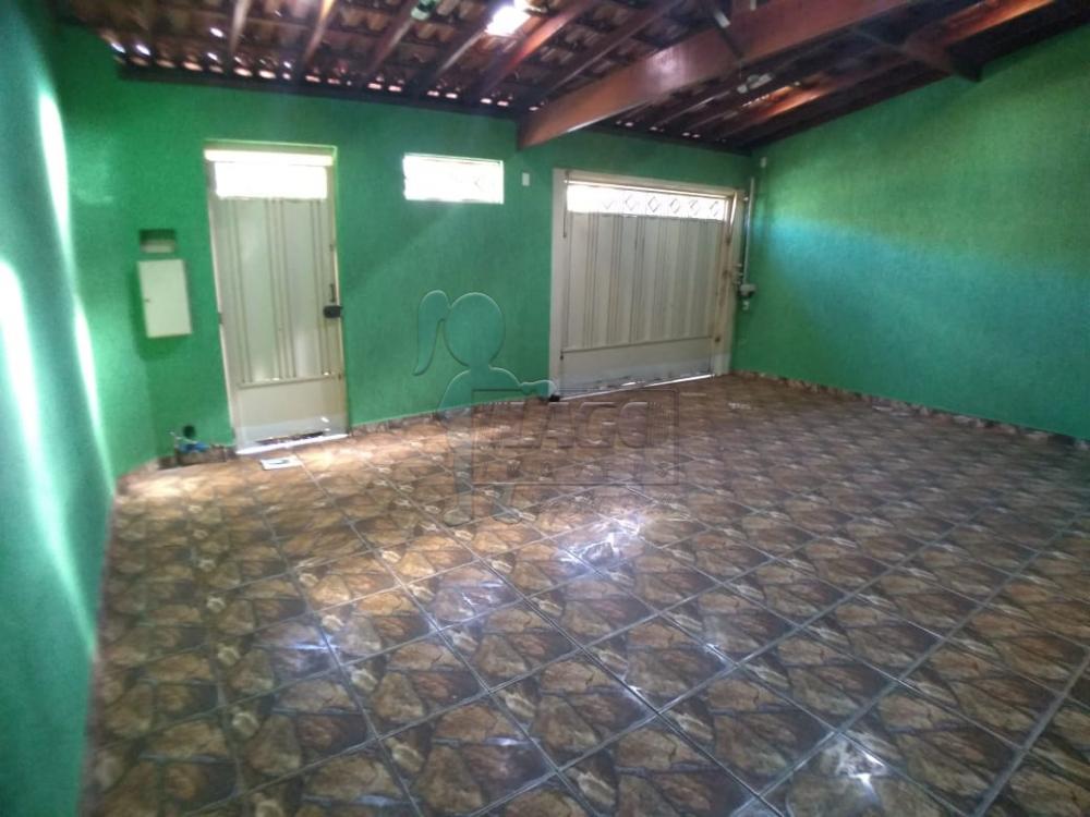 Alugar Casa / Padrão em Ribeirão Preto R$ 1.400,00 - Foto 1