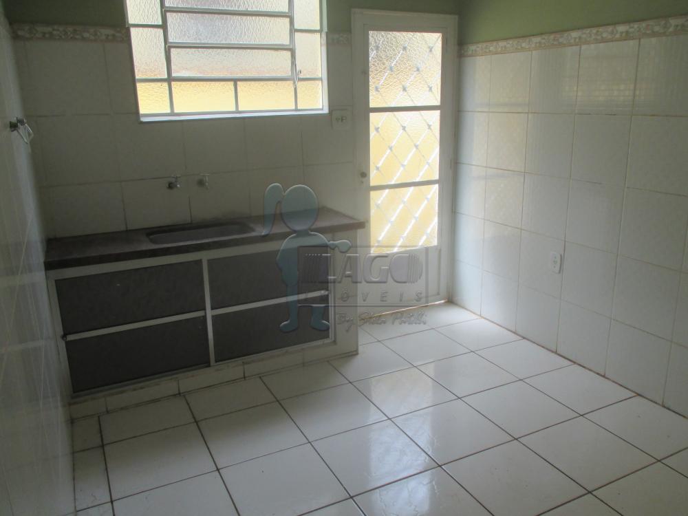 Alugar Casa / Padrão em Ribeirão Preto R$ 850,00 - Foto 5