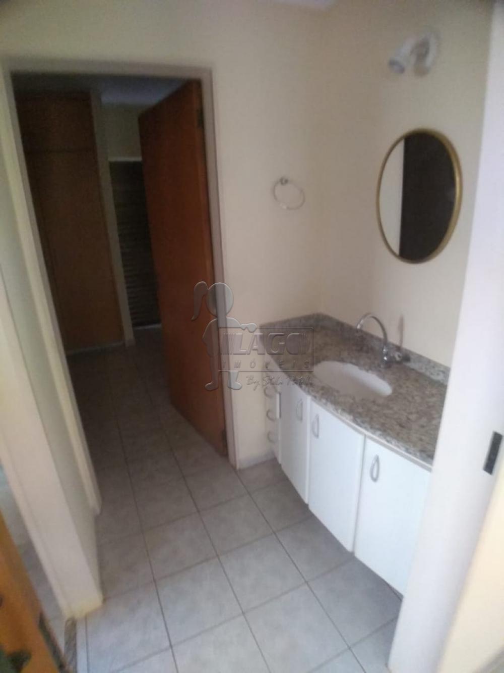 Alugar Apartamentos / Padrão em Ribeirão Preto R$ 1.150,00 - Foto 4