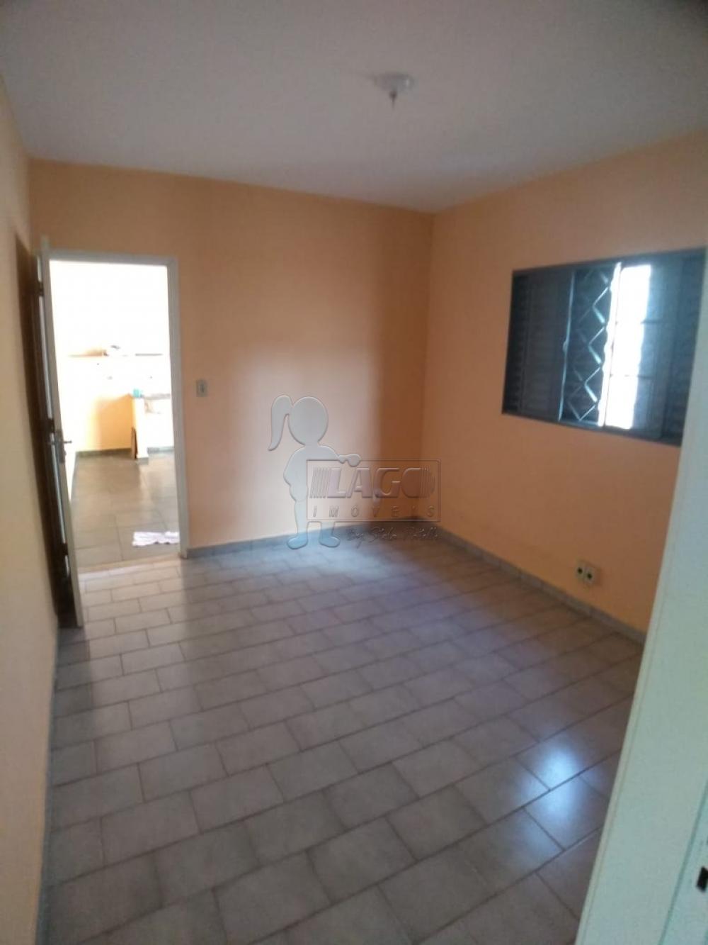 Alugar Casa / Padrão em Ribeirão Preto R$ 1.200,00 - Foto 8