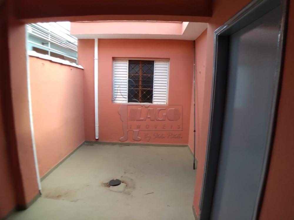 Alugar Casa / Padrão em Ribeirão Preto R$ 1.200,00 - Foto 12