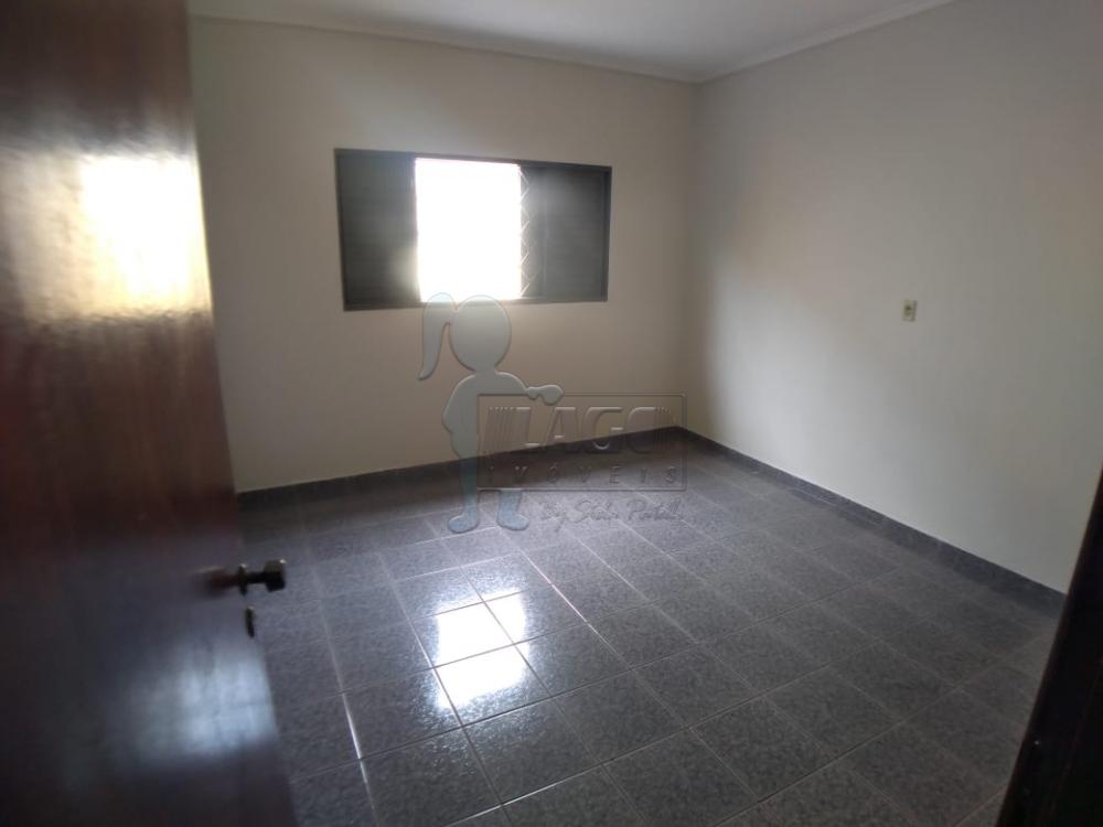 Alugar Casa / Padrão em Ribeirão Preto R$ 1.200,00 - Foto 4