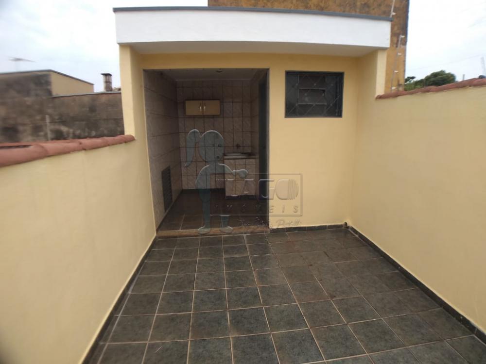 Alugar Casa / Padrão em Ribeirão Preto R$ 1.200,00 - Foto 9