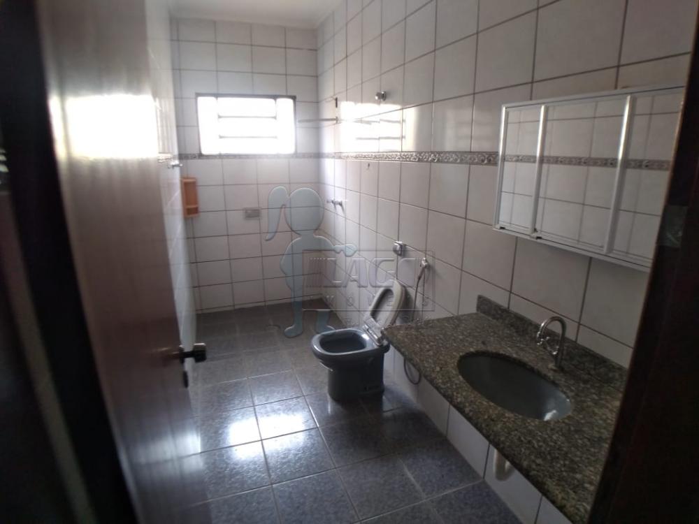 Alugar Casa / Padrão em Ribeirão Preto R$ 1.200,00 - Foto 12