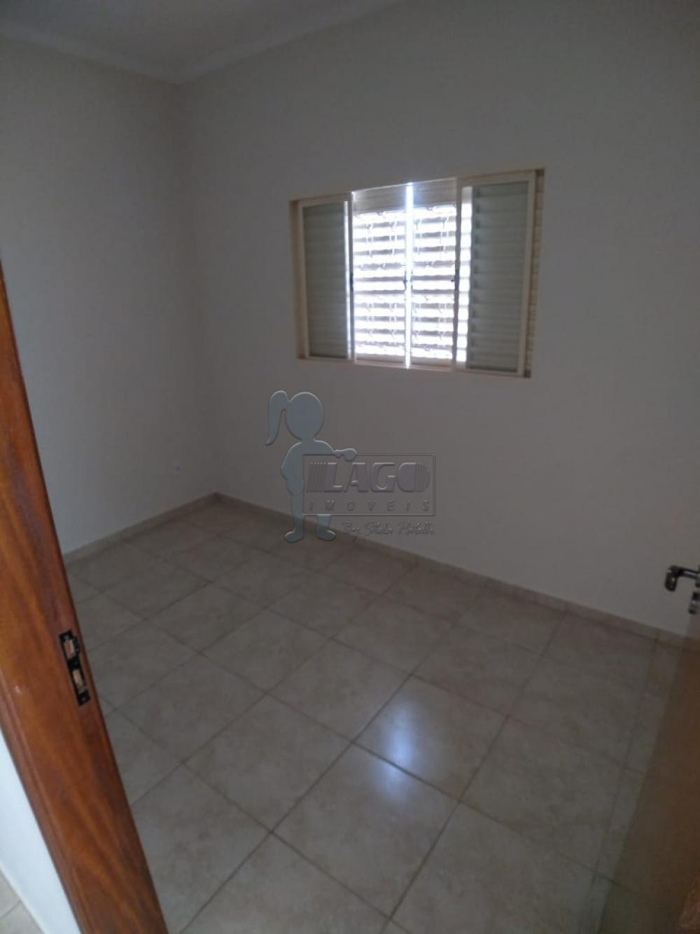 Alugar Casa / Padrão em Ribeirão Preto R$ 900,00 - Foto 5