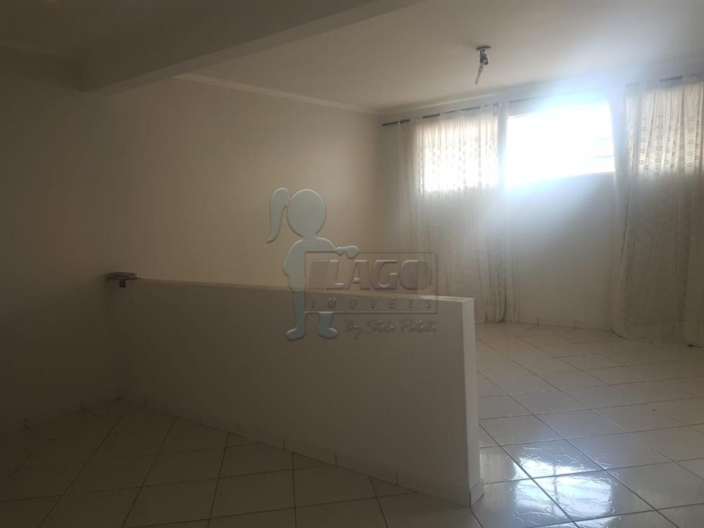 Alugar Casa / Padrão em Ribeirão Preto R$ 1.700,00 - Foto 3