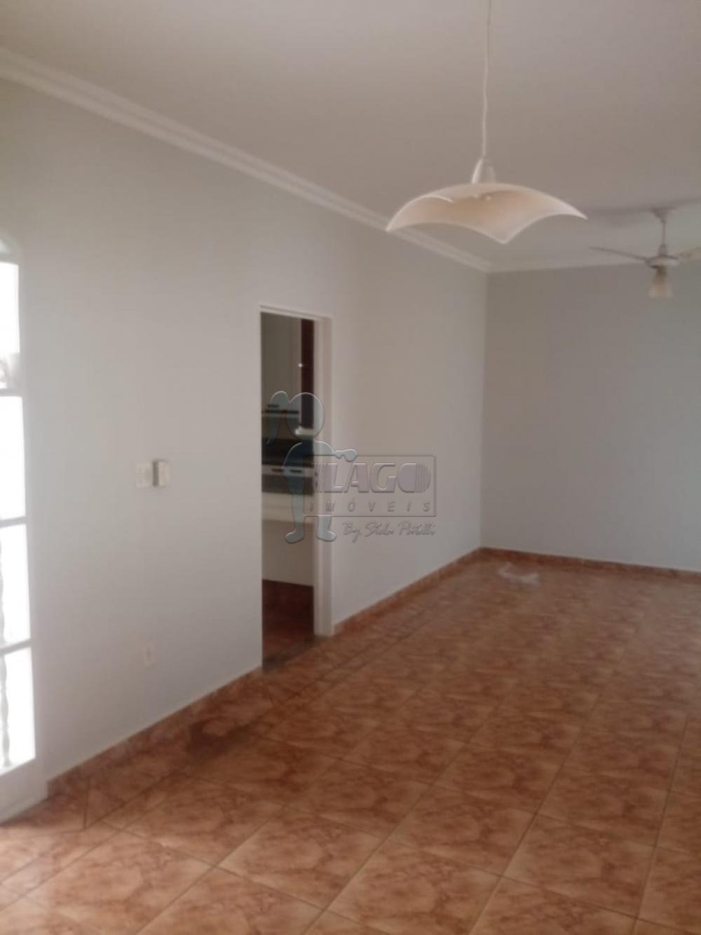 Alugar Casa / Padrão em Ribeirão Preto R$ 2.490,00 - Foto 4