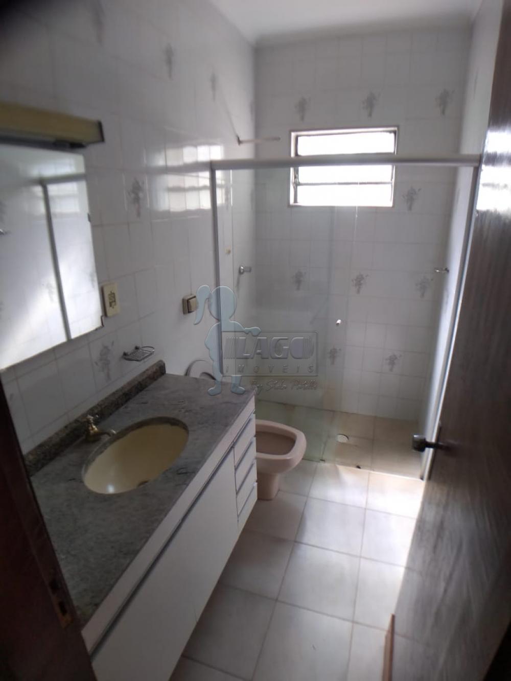 Alugar Casa / Padrão em Ribeirão Preto R$ 1.800,00 - Foto 8