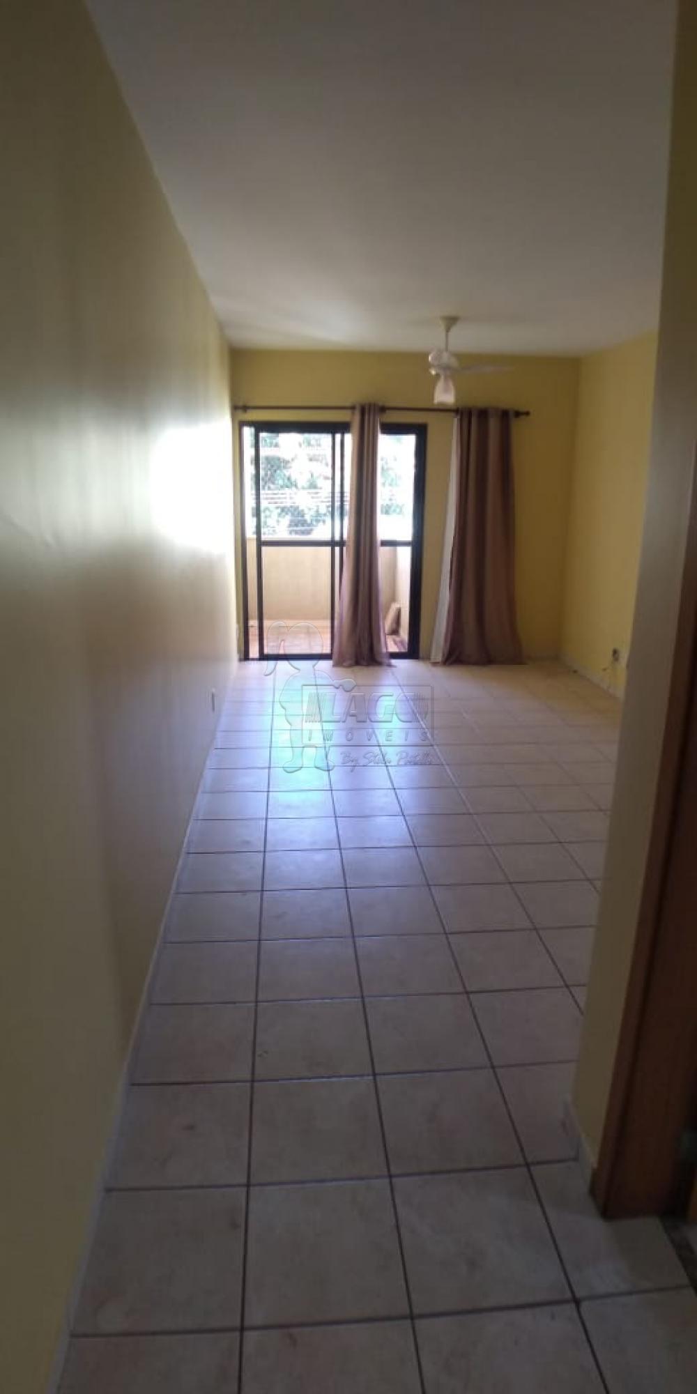 Alugar Apartamento / Padrão em Ribeirão Preto R$ 800,00 - Foto 1