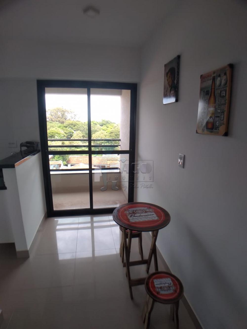 Alugar Apartamentos / Padrão em Ribeirão Preto R$ 1.500,00 - Foto 2