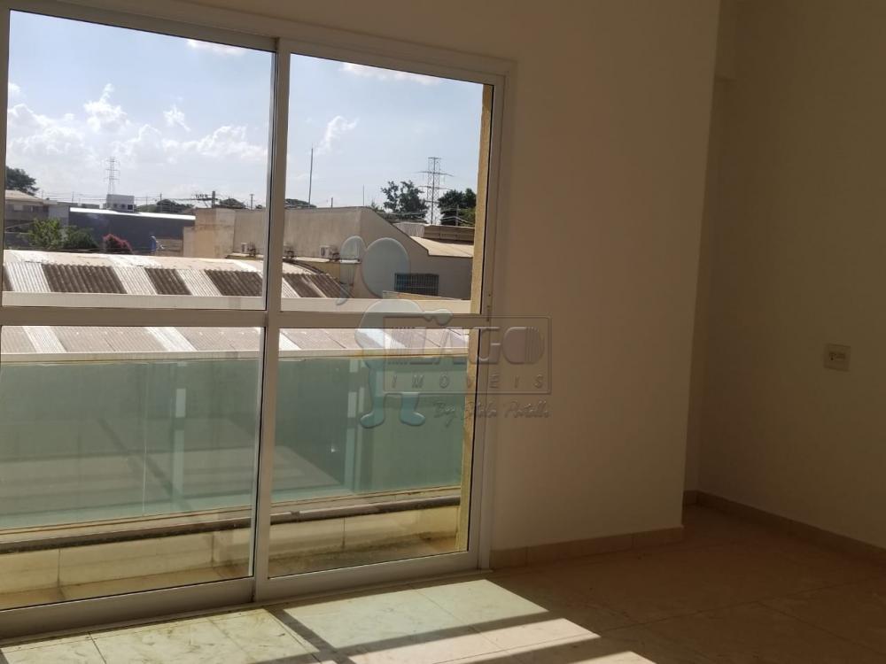 Alugar Apartamento / Padrão em Ribeirão Preto R$ 1.700,00 - Foto 1