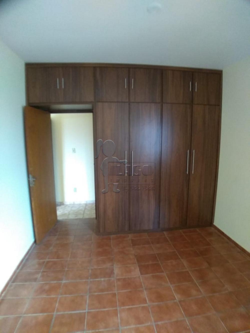 Alugar Casa / Padrão em Ribeirão Preto R$ 1.400,00 - Foto 9