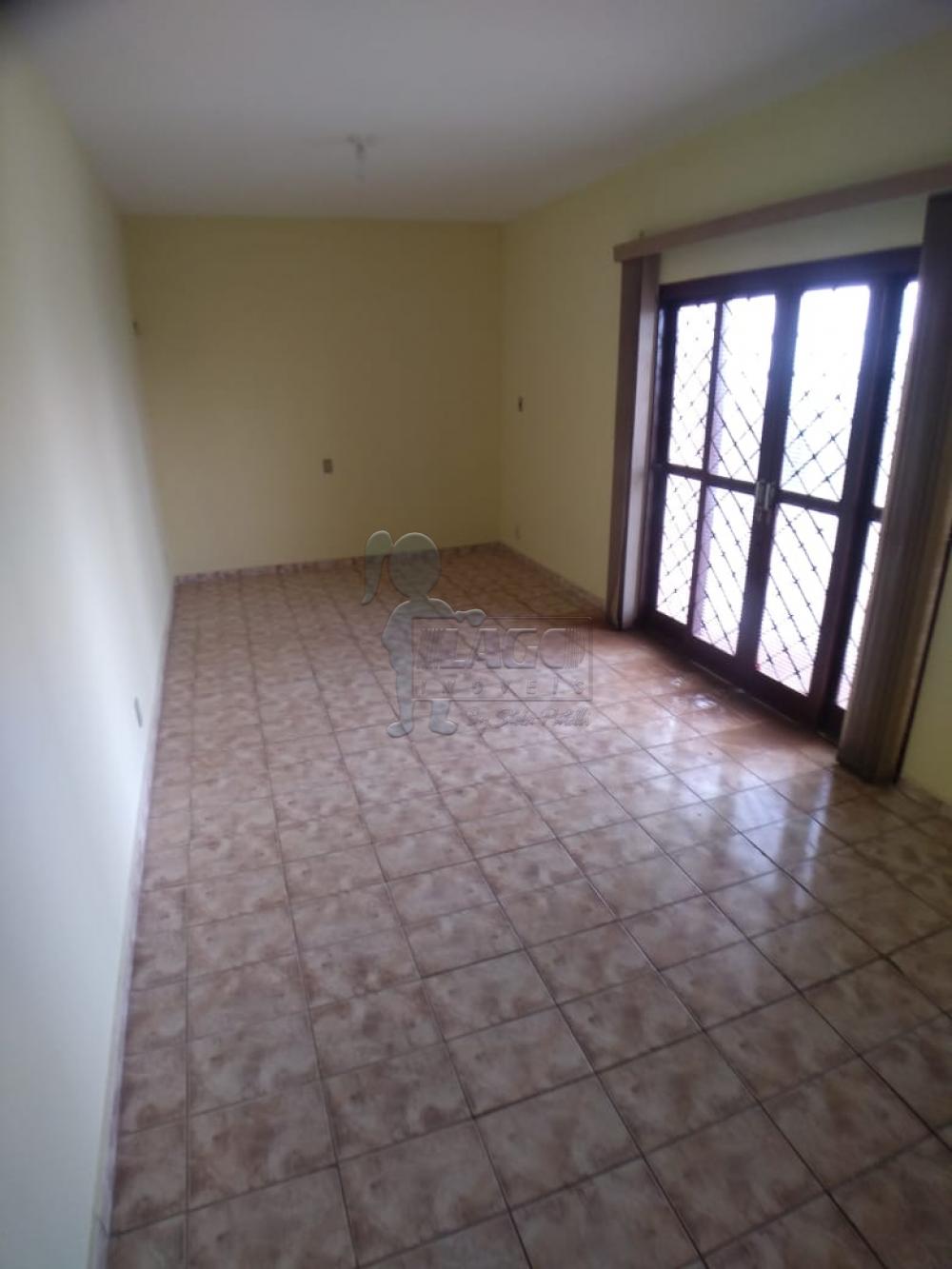 Alugar Casa / Padrão em Ribeirão Preto R$ 1.400,00 - Foto 2