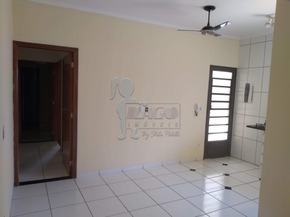 Alugar Casas / Padrão em Ribeirão Preto R$ 1.900,00 - Foto 4