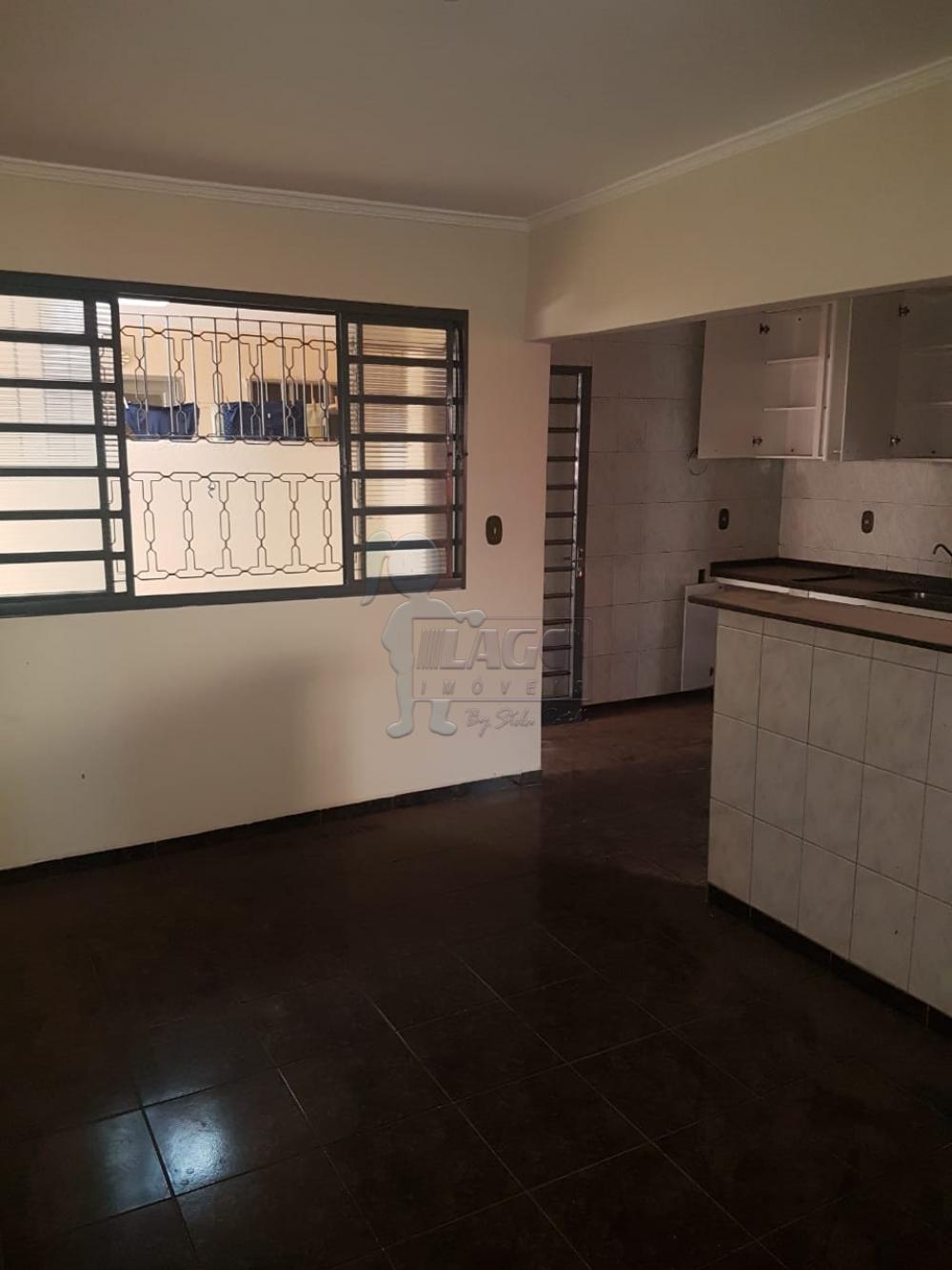 Alugar Casa / Padrão em Ribeirão Preto R$ 1.300,00 - Foto 4