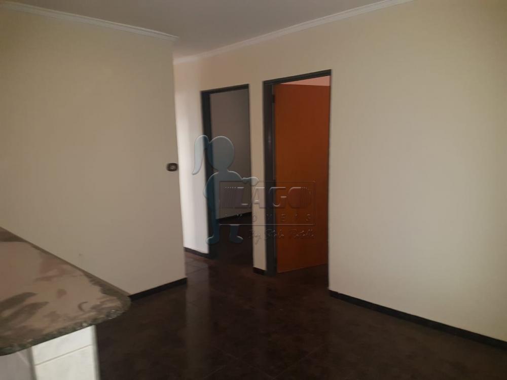 Alugar Casa / Padrão em Ribeirão Preto R$ 1.300,00 - Foto 6