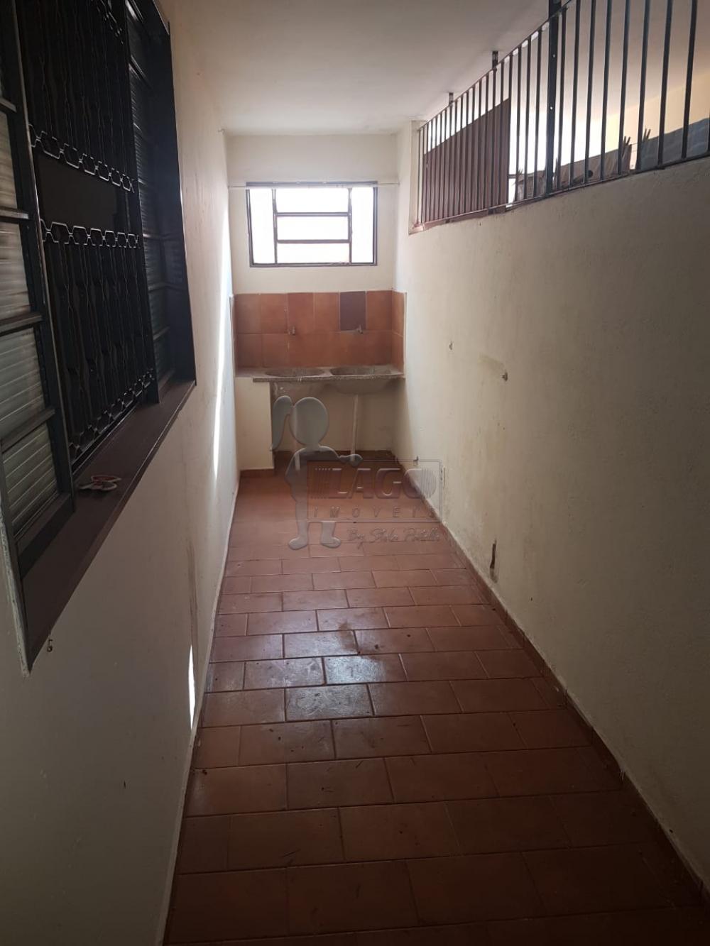 Alugar Casa / Padrão em Ribeirão Preto R$ 1.300,00 - Foto 11