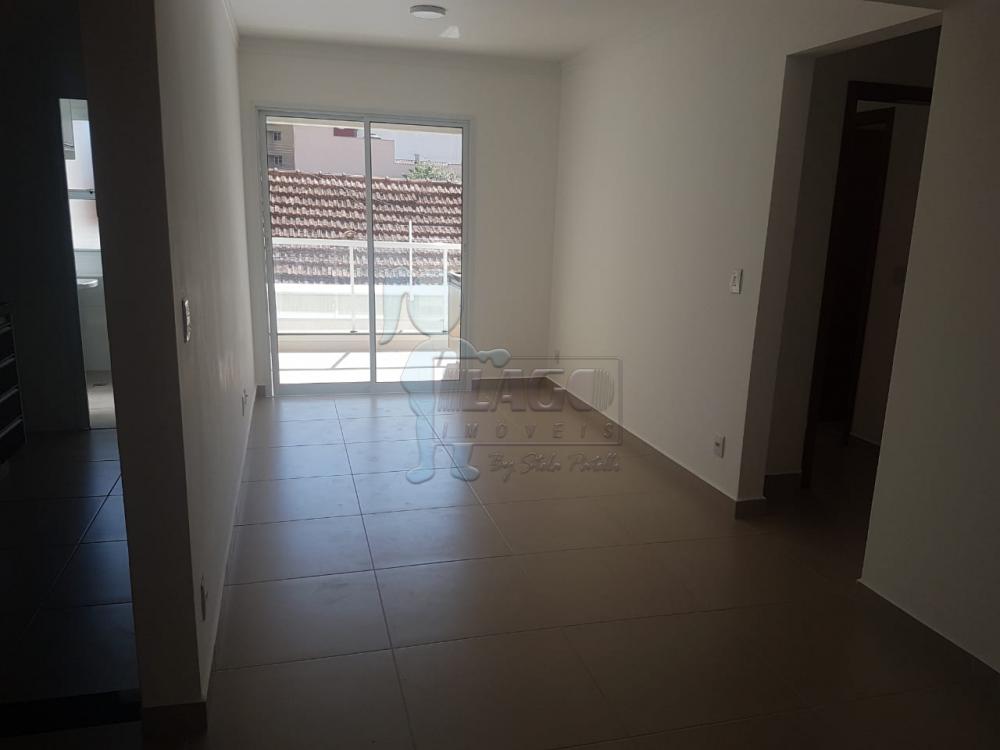 Alugar Apartamento / Padrão em Ribeirão Preto R$ 1.600,00 - Foto 2