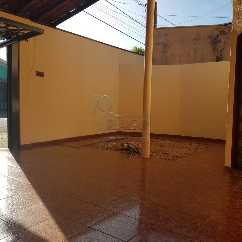 Alugar Casa / Padrão em Ribeirão Preto R$ 1.300,00 - Foto 1