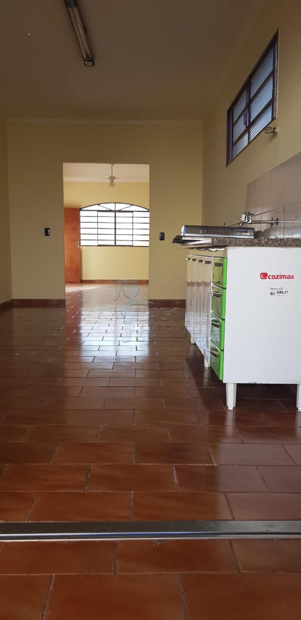 Alugar Casa / Padrão em Ribeirão Preto R$ 1.300,00 - Foto 6