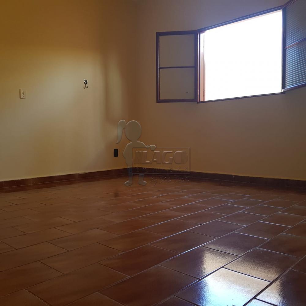 Alugar Casa / Padrão em Ribeirão Preto R$ 1.300,00 - Foto 10