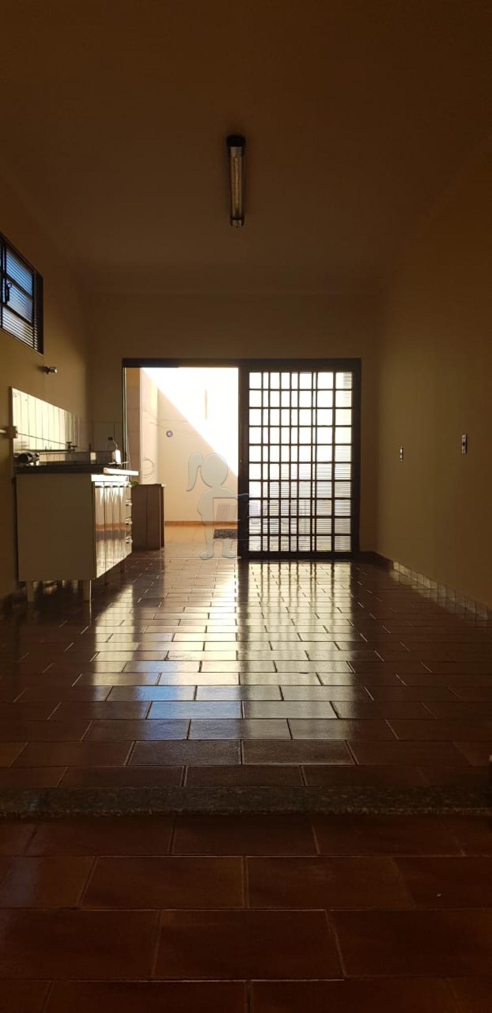 Alugar Casa / Padrão em Ribeirão Preto R$ 1.300,00 - Foto 13