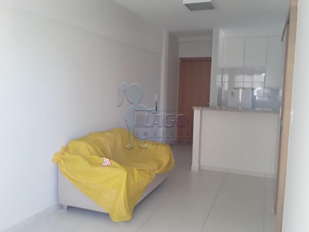 Alugar Apartamento / Padrão em Ribeirão Preto R$ 1.200,00 - Foto 1