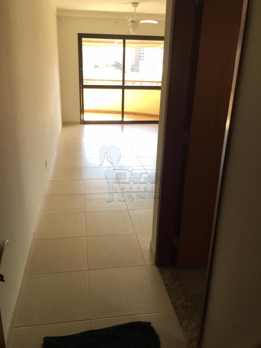 Alugar Apartamentos / Padrão em Ribeirão Preto R$ 1.800,00 - Foto 1