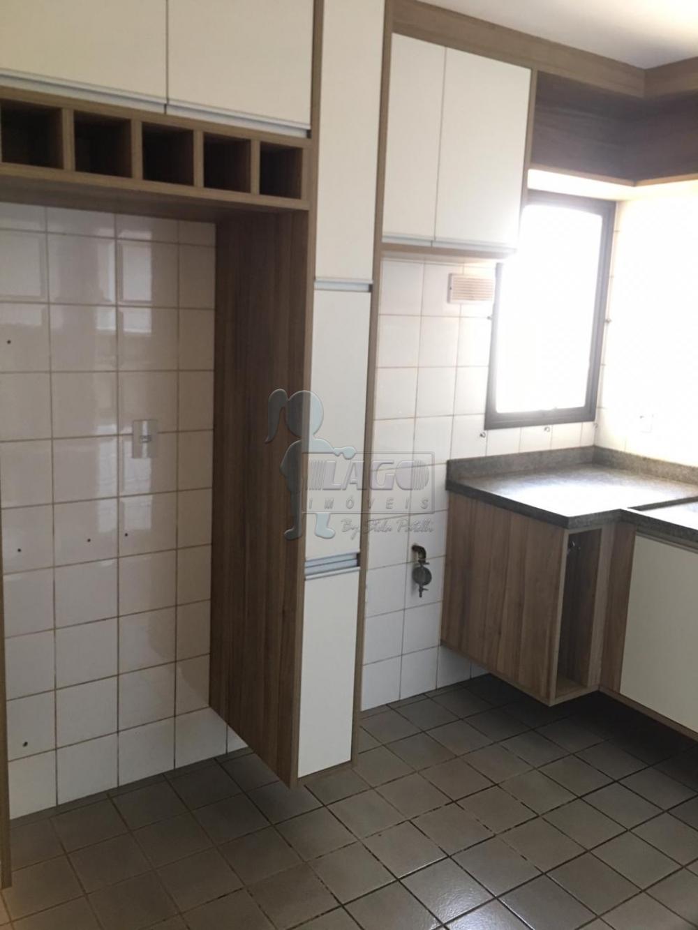 Alugar Apartamentos / Padrão em Ribeirão Preto R$ 1.800,00 - Foto 17