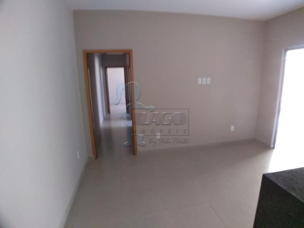 Alugar Casa / Padrão em Ribeirão Preto R$ 1.550,00 - Foto 5